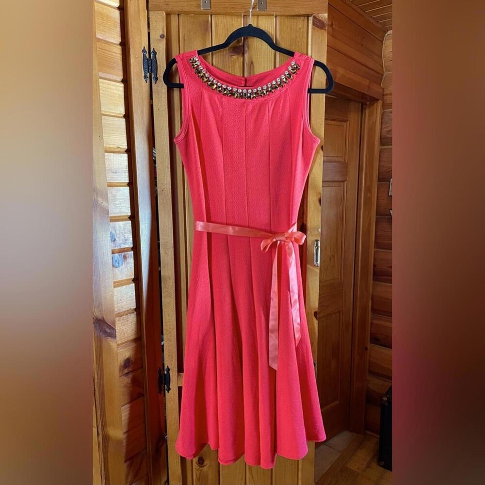 Pink‎ A-Line Scoop Neck Midi Dress